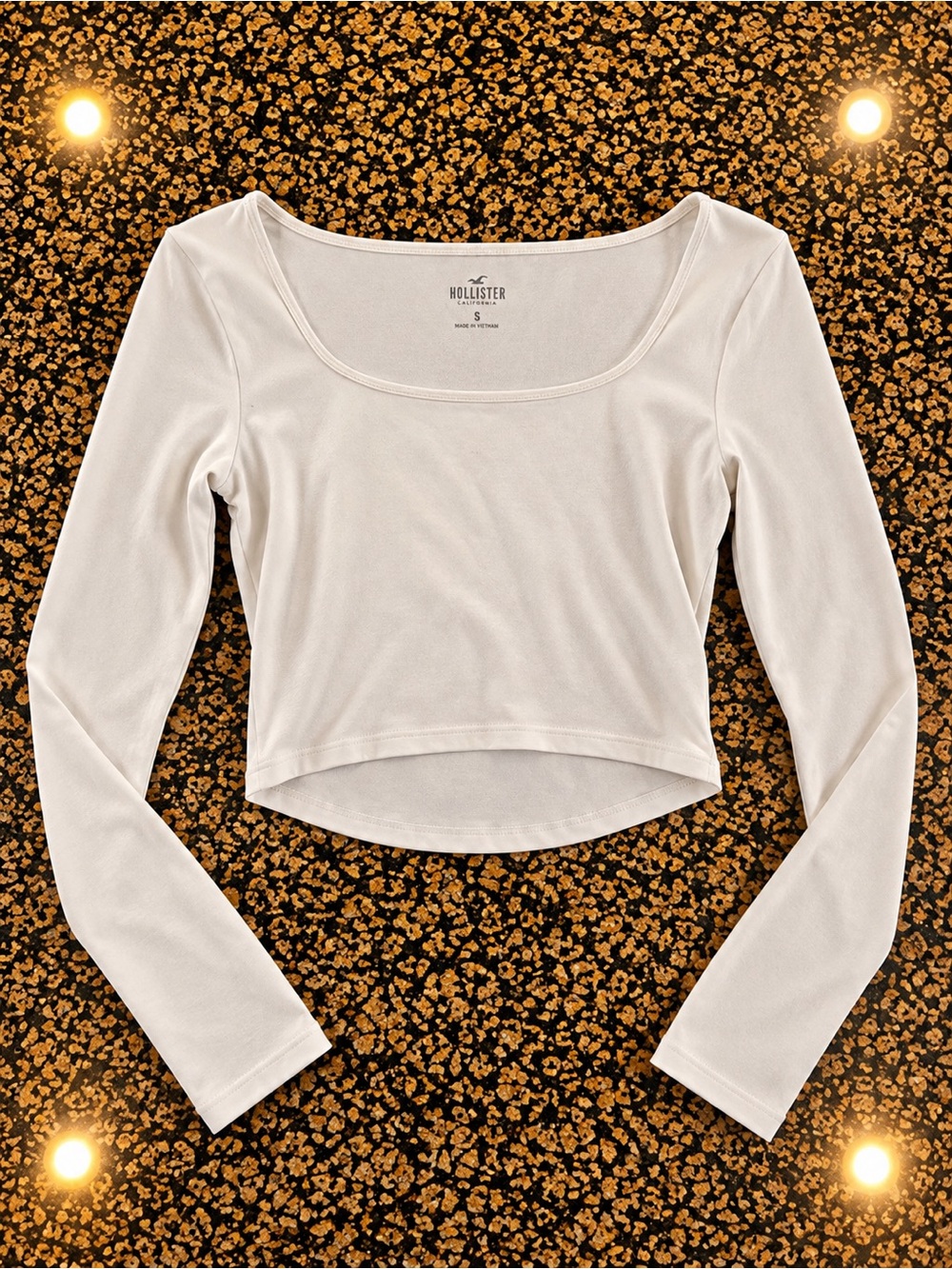 Hollister White Long Sleeve Scoop Neck Cropped Top